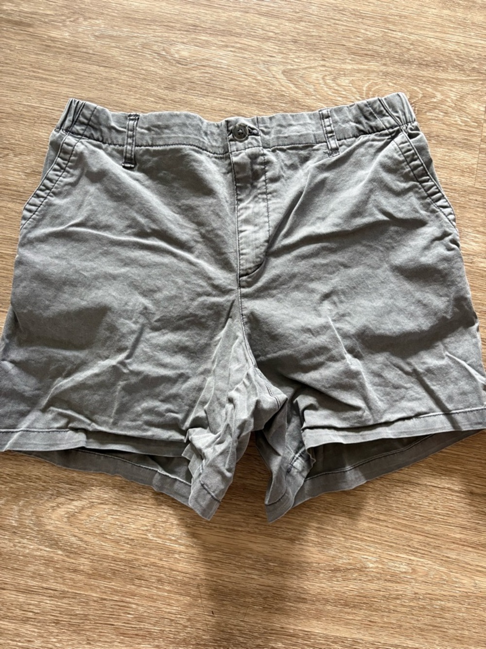 Old Navy Gray Elastic-Waist Shorts with Back Button Pockets